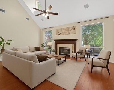 18502 Berry Leaf Court - Photo Thumbnail 11