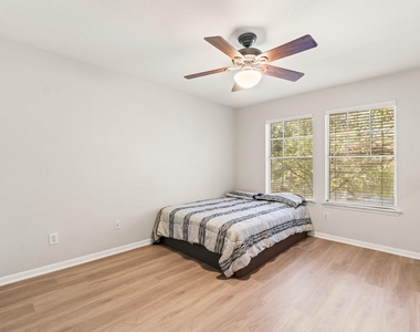 75 Scarlet Woods Court - Photo Thumbnail 20