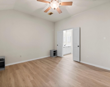 75 Scarlet Woods Court - Photo Thumbnail 13