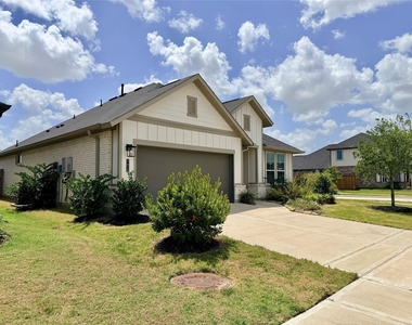 7415 Bristlegrass Colony Court - Photo Thumbnail 2