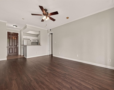 4515 Briar Hollow Place - Photo Thumbnail 8