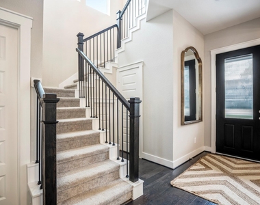 222 Thistle Drive - Photo Thumbnail 3
