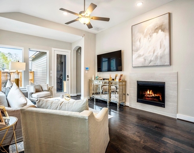 222 Thistle Drive - Photo Thumbnail 17
