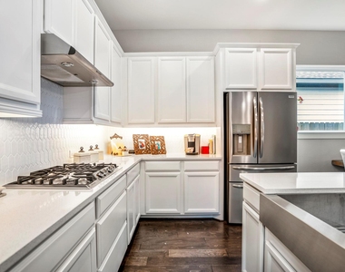 222 Thistle Drive - Photo Thumbnail 9