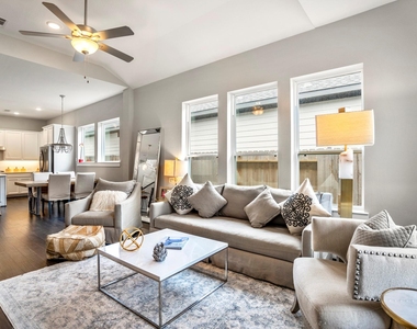 222 Thistle Drive - Photo Thumbnail 18