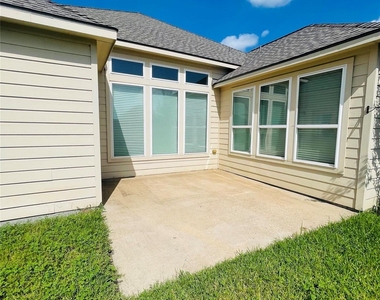 4702 Sedgewood Drive - Photo Thumbnail 15