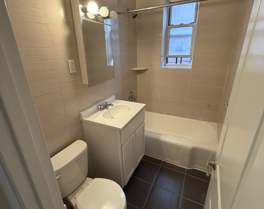 143-09 Barclay Avenue - Photo Thumbnail 5