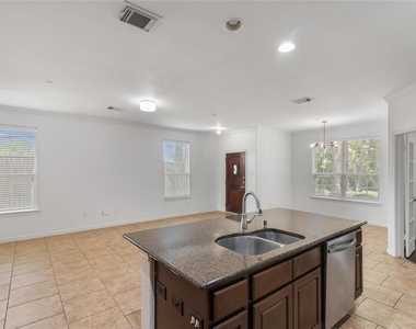 31 Umbria Lane - Photo Thumbnail 11