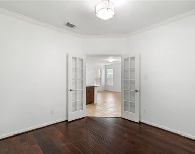 31 Umbria Lane - Photo Thumbnail 13