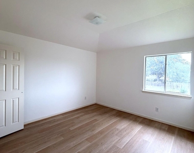 2007 Orchard Frost Drive - Photo Thumbnail 6
