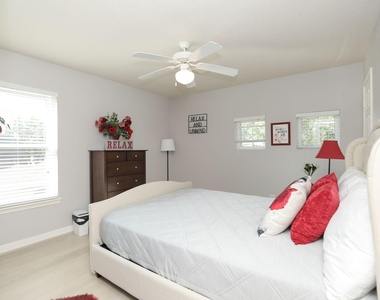 8410 Brighton Lake Lane - Photo Thumbnail 31