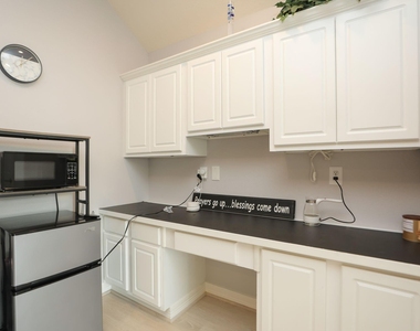 8410 Brighton Lake Lane - Photo Thumbnail 27