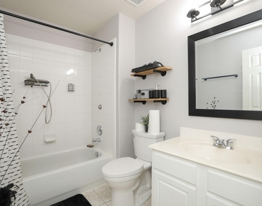 8410 Brighton Lake Lane - Photo Thumbnail 30