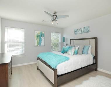 8410 Brighton Lake Lane - Photo Thumbnail 28
