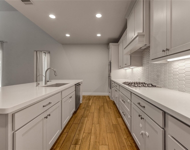 2138 Taylor Marie Trail - Photo Thumbnail 11