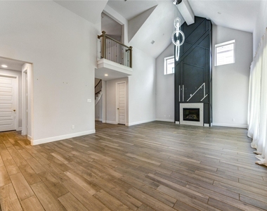 2138 Taylor Marie Trail - Photo Thumbnail 2