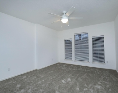 7906 Tizerton Court - Photo Thumbnail 40