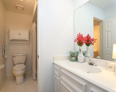 7906 Tizerton Court - Photo Thumbnail 37