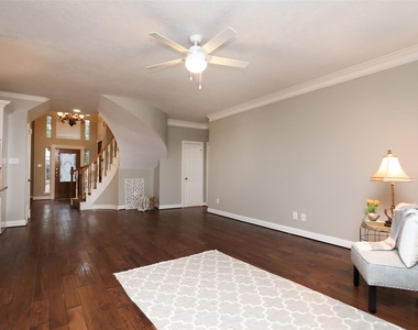 7906 Tizerton Court - Photo Thumbnail 16