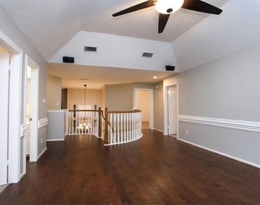 7906 Tizerton Court - Photo Thumbnail 32