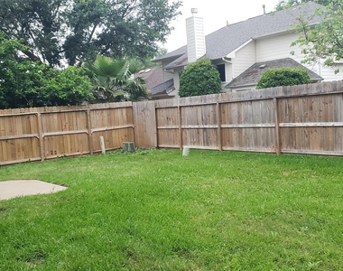 3839 Landon Park Drive - Photo Thumbnail 22