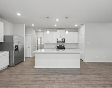 2010 W Darlington Oak Court - Photo Thumbnail 9