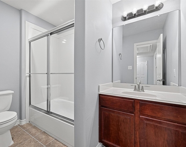 8910 Minola Oaks Drive - Photo Thumbnail 14