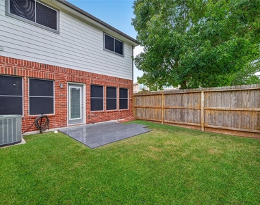 8910 Minola Oaks Drive - Photo Thumbnail 18