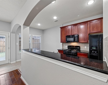 8910 Minola Oaks Drive - Photo Thumbnail 3