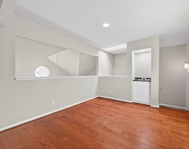 1114 Augusta Drive - Photo Thumbnail 29
