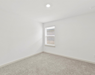 7915 Murciana Drive - Photo Thumbnail 18
