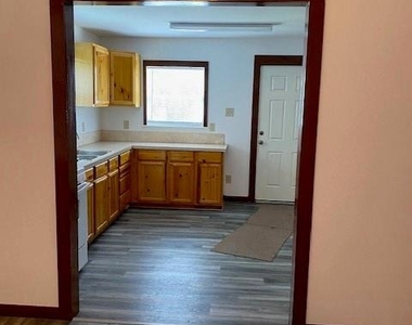 3914 Bernardo De Galvez Avenue - Photo Thumbnail 3