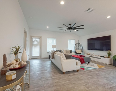 17 Desert Spring Lane - Photo Thumbnail 5