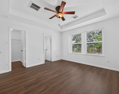 8126 Montague Manor Lane - Photo Thumbnail 21