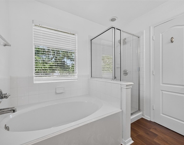 8126 Montague Manor Lane - Photo Thumbnail 27
