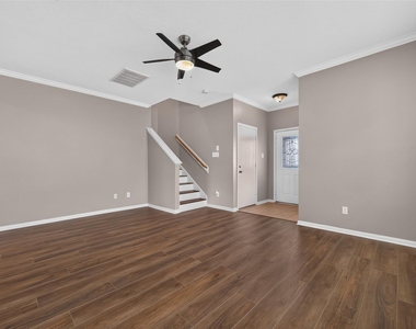 8126 Montague Manor Lane - Photo Thumbnail 9
