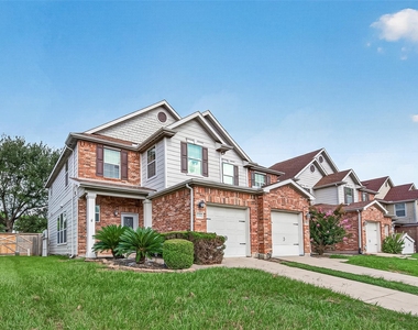 8126 Montague Manor Lane - Photo Thumbnail 2