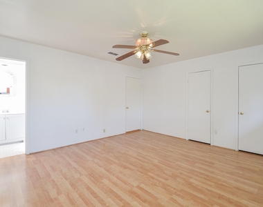 7327 Osage Street - Photo Thumbnail 21
