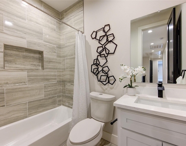 4706a Rawley - Photo Thumbnail 20