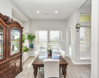 24003 Cannon Anello Court - Photo Thumbnail 14