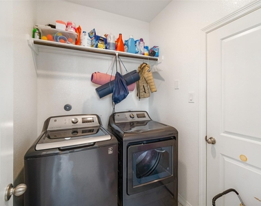1811 Smithers Landing Drive - Photo Thumbnail 21