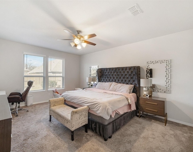 1811 Smithers Landing Drive - Photo Thumbnail 16