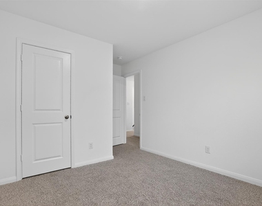 11806 Holly Hurst Drive - Photo Thumbnail 19