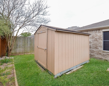 4818 King Hallow Lane - Photo Thumbnail 27