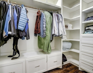 801 Le Green Street - Photo Thumbnail 7