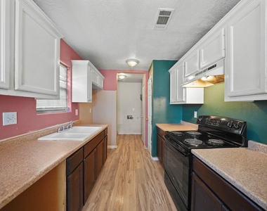 1704 Pannell Street - Photo Thumbnail 3