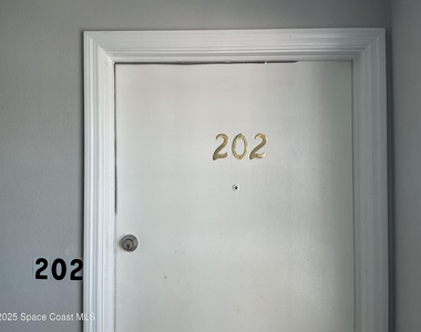 420 Monroe Avenue - Photo Thumbnail 2
