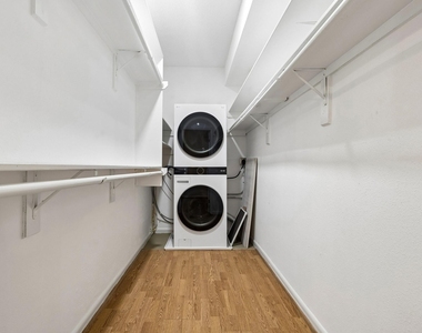 2100 Tanglewilde Street - Photo Thumbnail 8