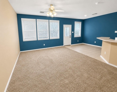 134 N Camellia Grove Circle - Photo Thumbnail 3