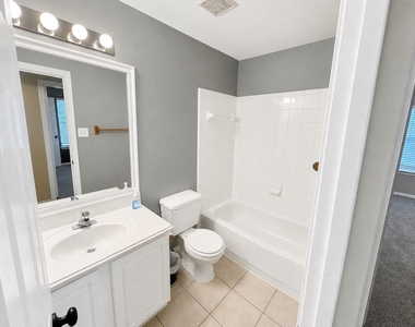 134 N Camellia Grove Circle - Photo Thumbnail 18